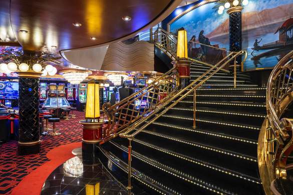 MSC Cruises MSC Fantasia Casino - Credit - Ivan Sarfatti - MSC Rights 1.jpg